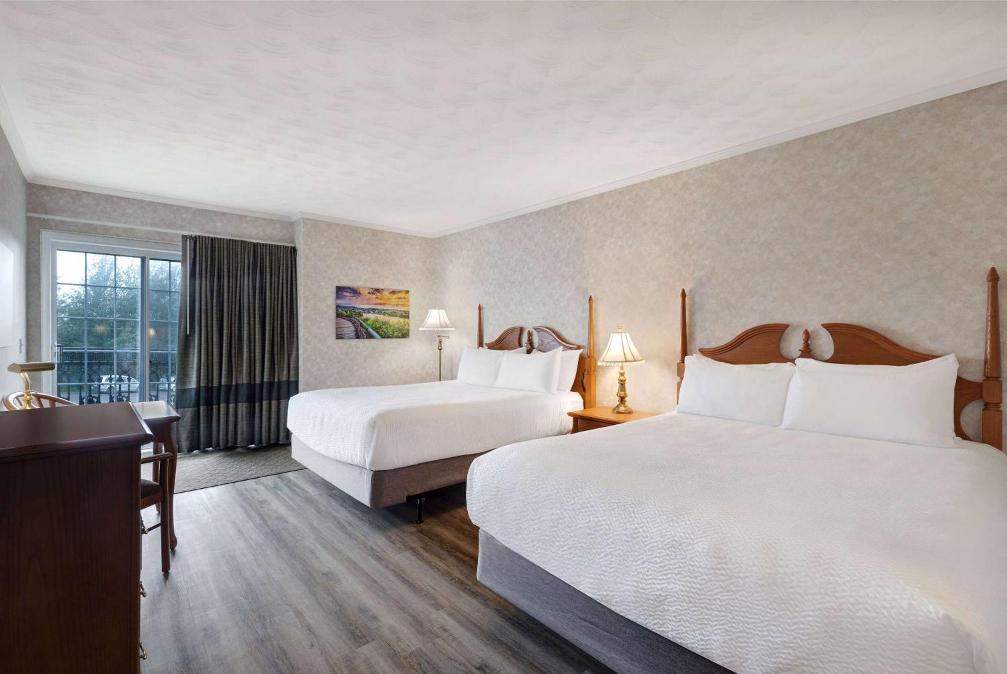 Days Inn By Wyndham Edmundston Eksteriør billede
