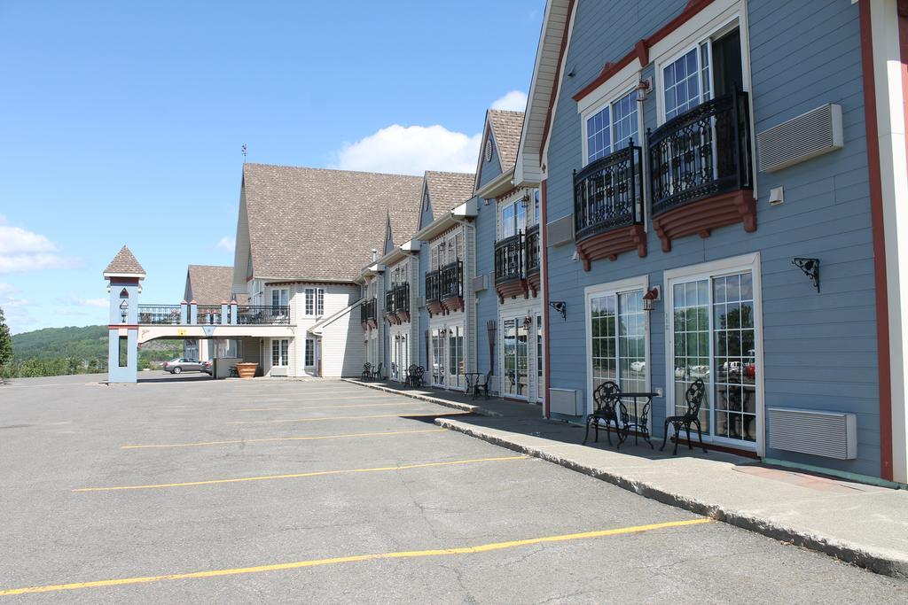 Days Inn By Wyndham Edmundston Eksteriør billede