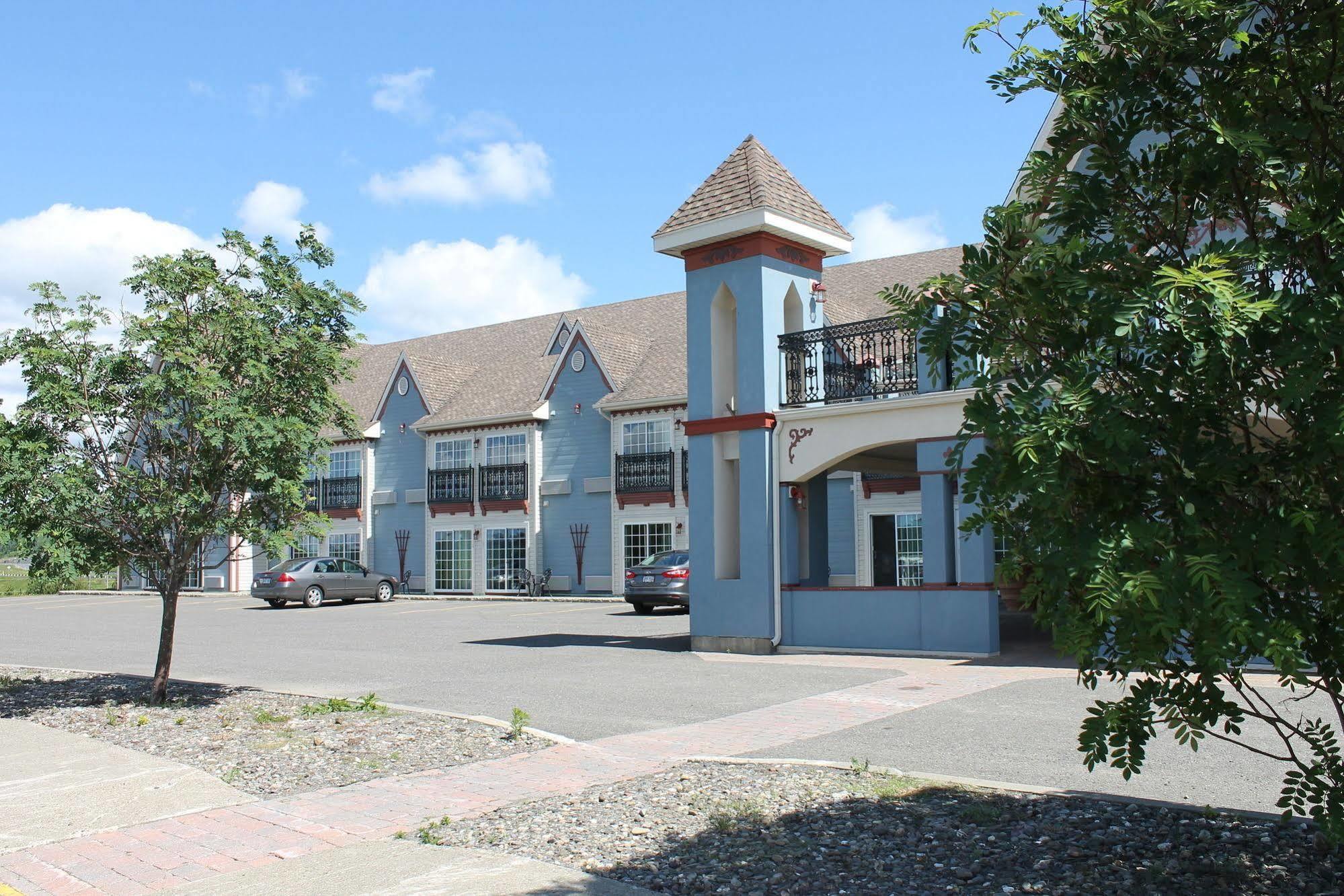 Days Inn By Wyndham Edmundston Eksteriør billede